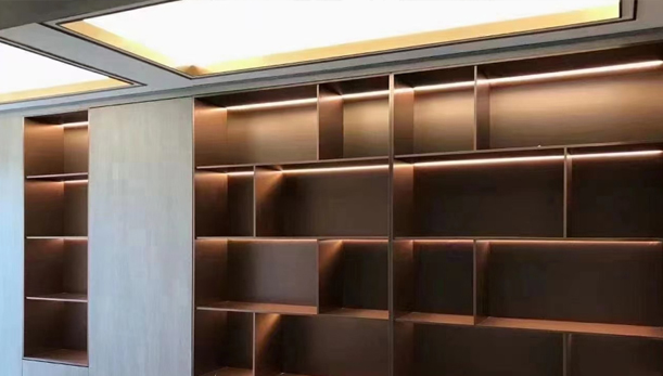 展柜制作厂家如何提升市场竞争力